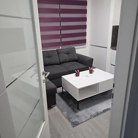 Moderan Apartman, Balkon, Klima, Parking, Wifi, Lokacija * Bosanska Krupa