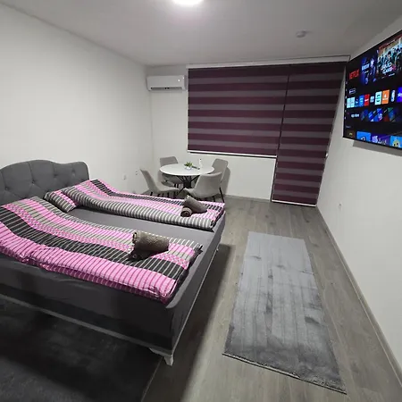 Moderan Apartman, Balkon, Klima, Parking, Wifi, Lokacija شقة *